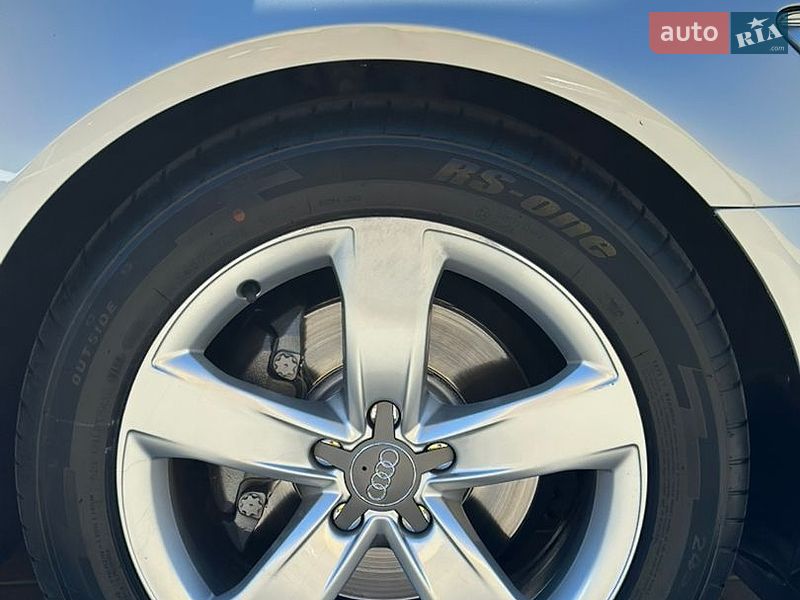 Седан Audi A6 2014 в Дубні