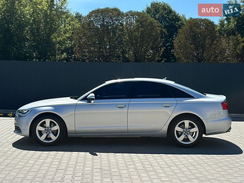Седан Audi A6 2014 в Дубні