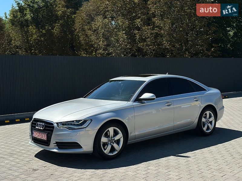 Седан Audi A6 2014 в Дубні