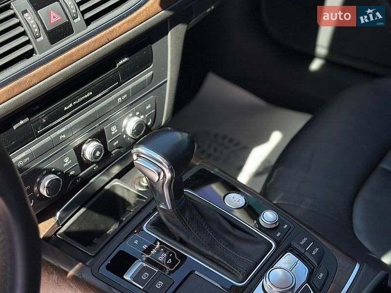 Седан Audi A6 2014 в Дубні