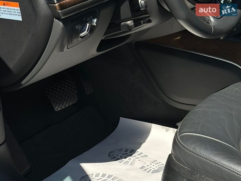 Седан Audi A6 2014 в Дубні