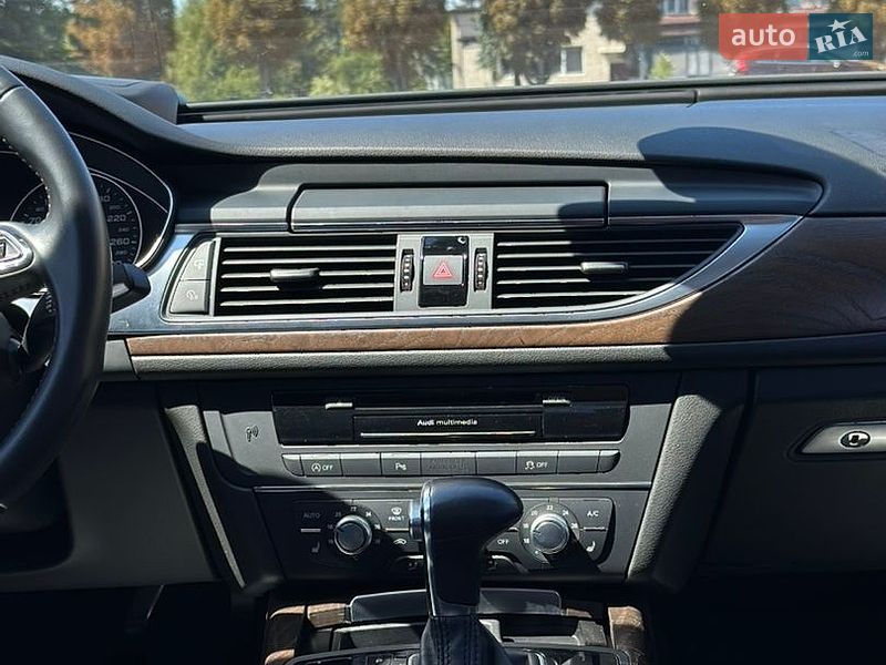Седан Audi A6 2014 в Дубні
