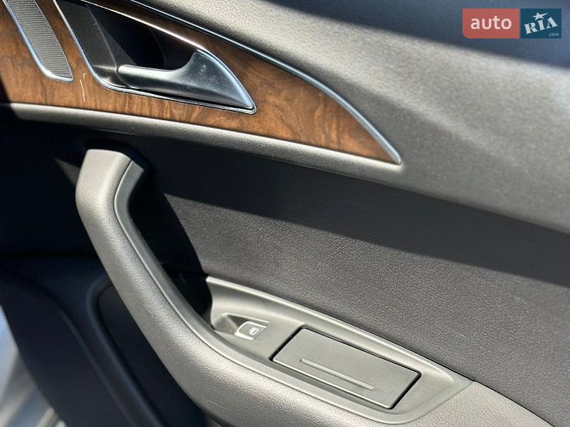 Седан Audi A6 2014 в Дубні
