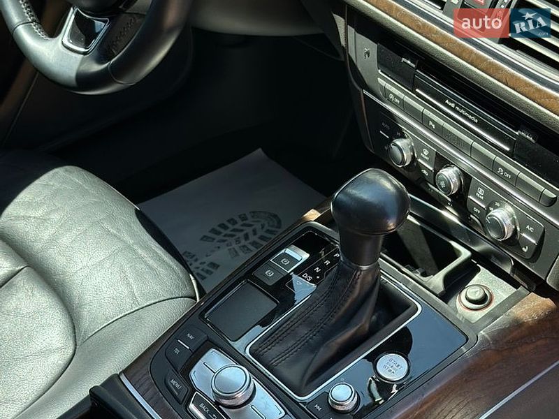 Седан Audi A6 2014 в Дубні