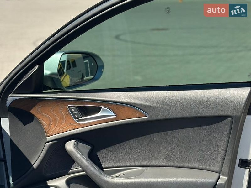 Седан Audi A6 2014 в Дубні