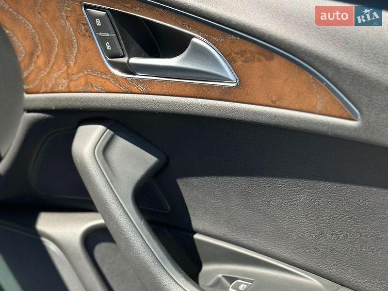 Седан Audi A6 2014 в Дубні