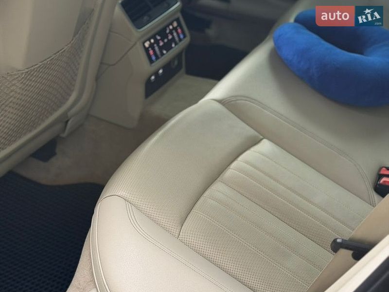 Седан Audi A6 2018 в Рівному