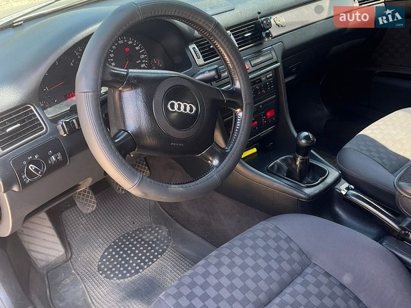 Седан Audi A6 2000 в Новому Розділі