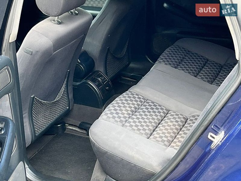 Універсал Audi A6 2000 в Чернівцях