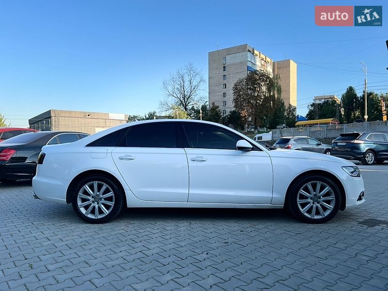Седан Audi A6 2014 в Киеве