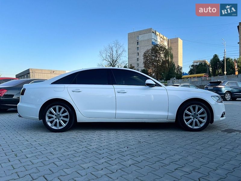 Седан Audi A6 2014 в Киеве