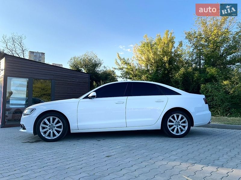 Седан Audi A6 2014 в Киеве