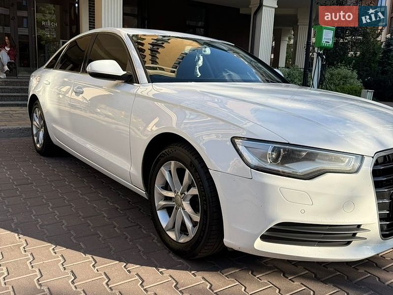 Седан Audi A6 2013 в Киеве
