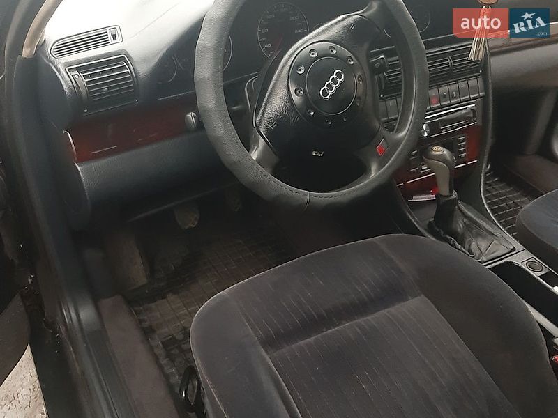 Седан Audi A6 1997 в Полтаві