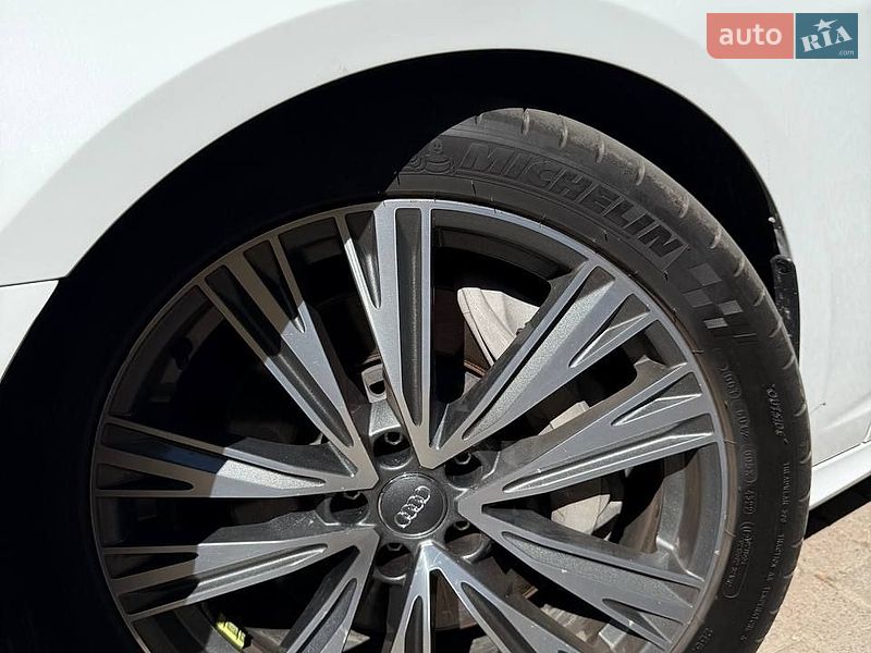 Седан Audi A6 2018 в Івано-Франківську