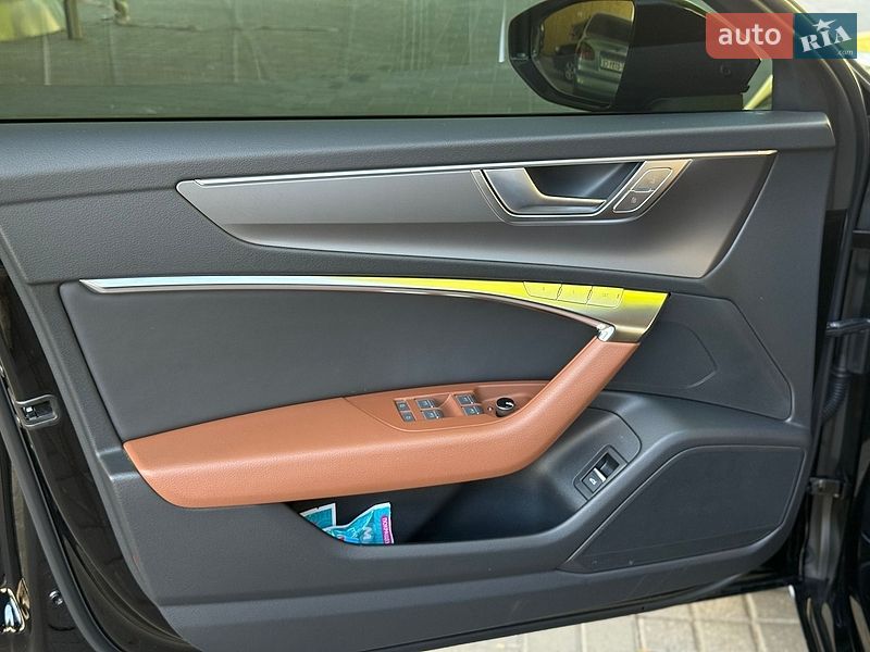Седан Audi A6 2023 в Дніпрі