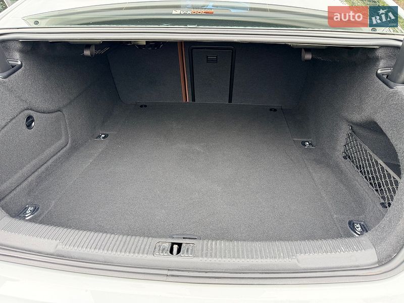 Седан Audi A6 2015 в Виннице