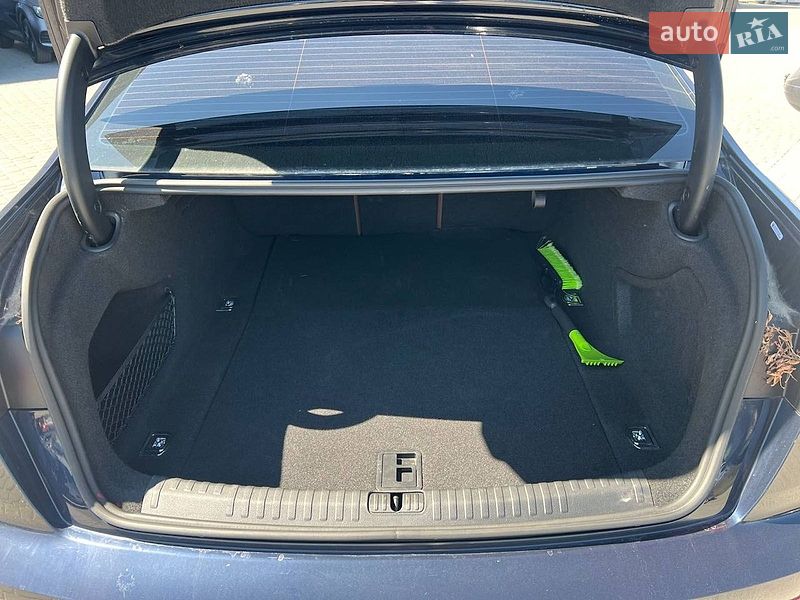 Седан Audi A6 2019 в Львове