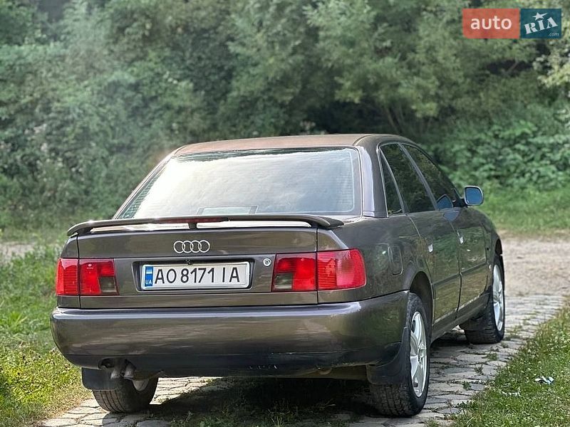 Седан Audi A6 1996 в Ганичах