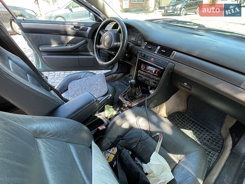 Седан Audi A6 1998 в Мукачево