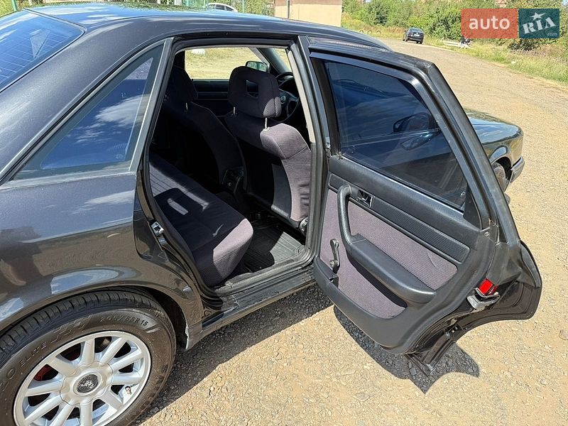 Седан Audi A6 1994 в Кривому Розі