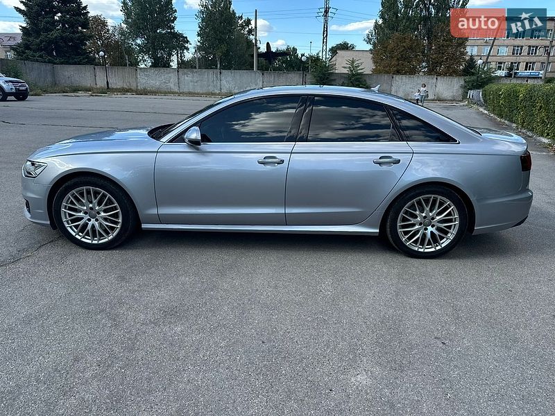 Седан Audi A6 2015 в Запоріжжі