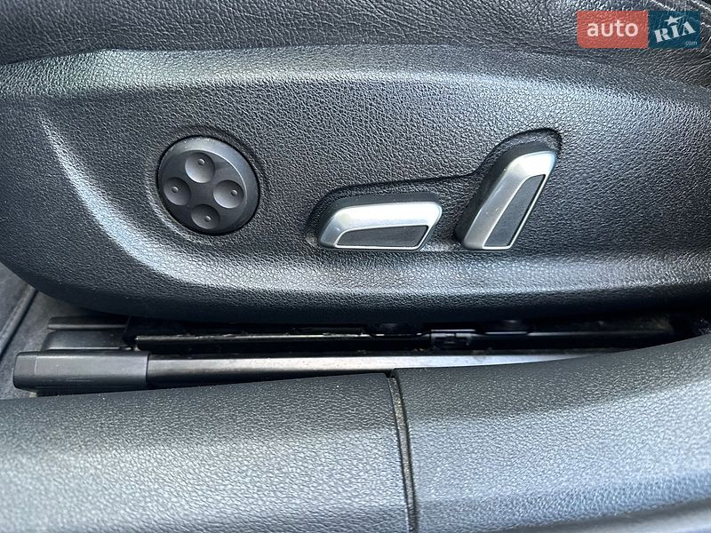 Седан Audi A6 2015 в Запоріжжі
