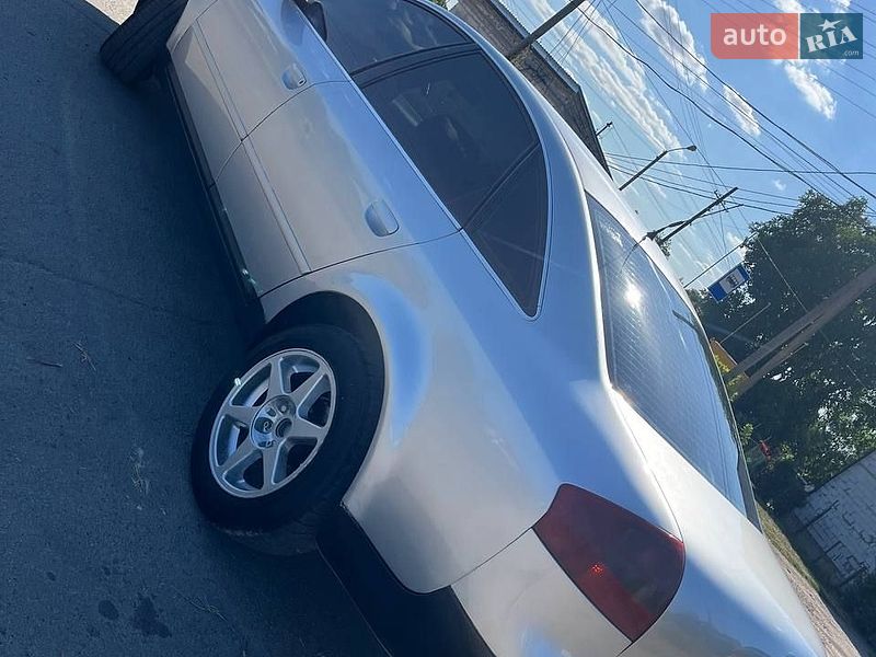 Седан Audi A6 1998 в Стрию