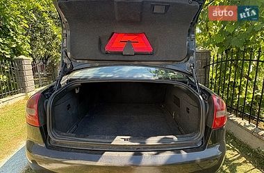 Седан Audi A6 2003 в Жовкве