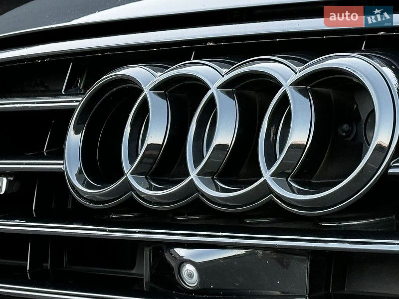 Седан Audi A6 2014 в Вишневом фото 4 Седан Audi A6 2014 в Вишневом
