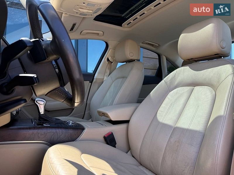 Седан Audi A6 2015 в Рівному