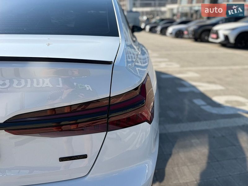 Седан Audi A6 2019 в Львове