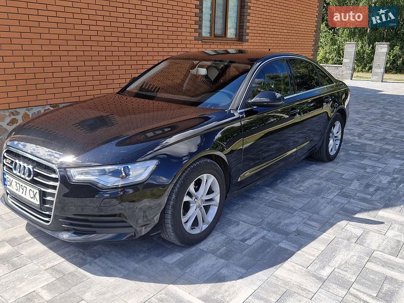 Седан Audi A6 2012 в Сарнах