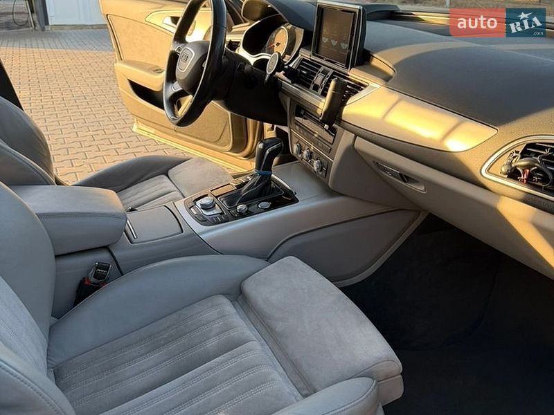 Седан Audi A6 2015 в Сторожинці