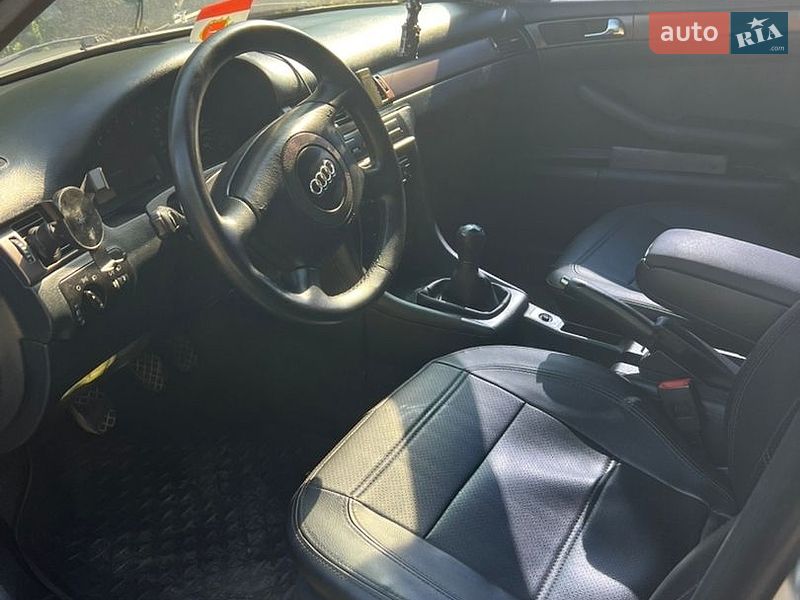 Седан Audi A6 2000 в Киеве
