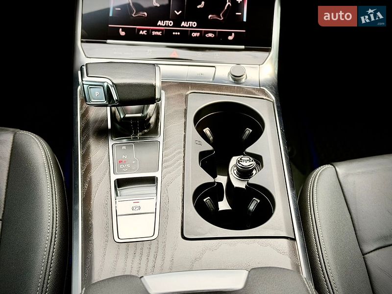 Седан Audi A6 2019 в Львові