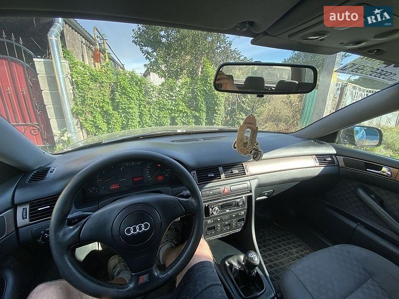 Універсал Audi A6 2001 в Братському