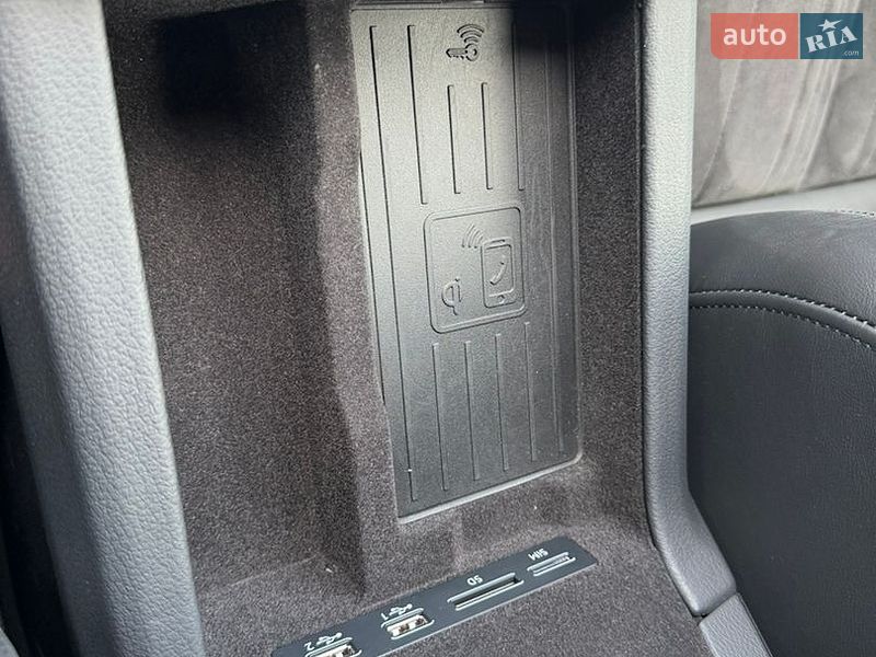 Седан Audi A6 2018 в Киеве