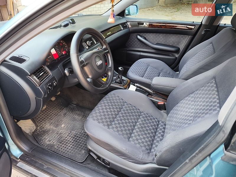 Седан Audi A6 1998 в Запорожье