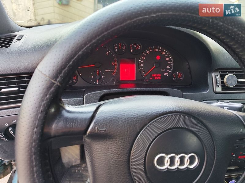 Седан Audi A6 1998 в Запорожье