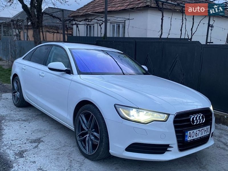 Седан Audi A6 2012 в Ужгороде