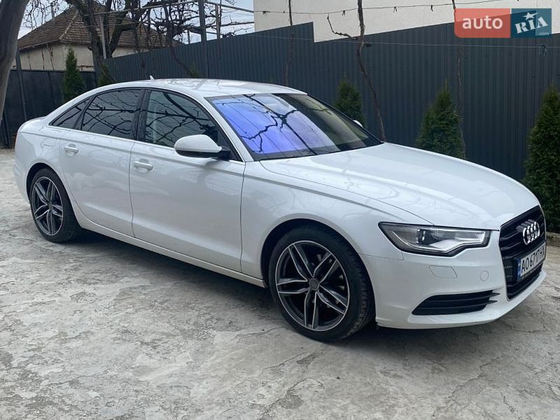 Седан Audi A6 2012 в Ужгороде