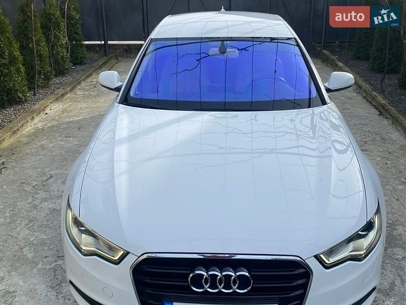 Седан Audi A6 2012 в Ужгороде