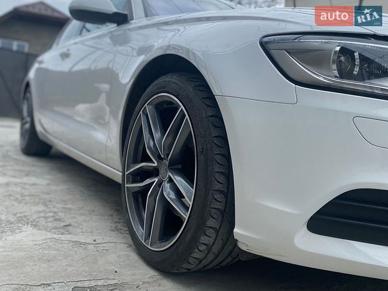 Седан Audi A6 2012 в Ужгороде