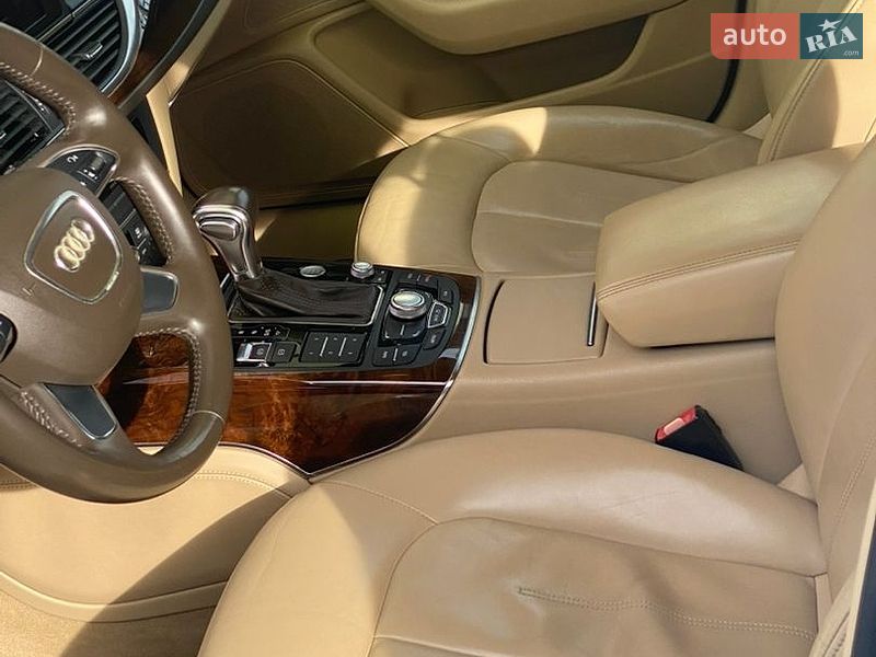 Седан Audi A6 2012 в Ужгороде