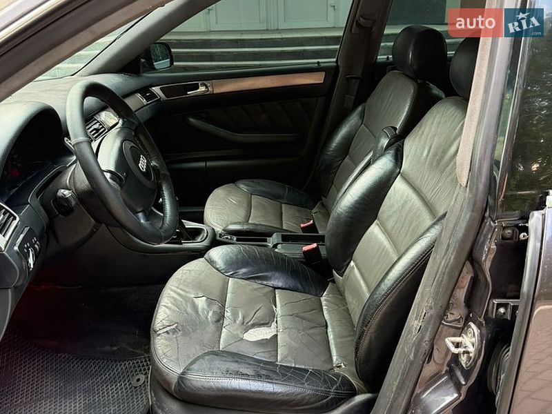 Седан Audi A6 1998 в Шполі