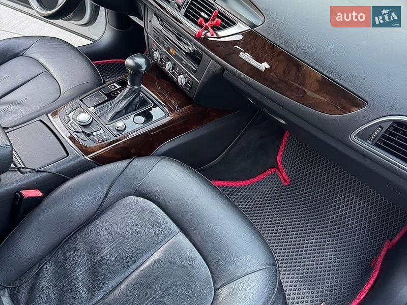Седан Audi A6 2013 в Луцке