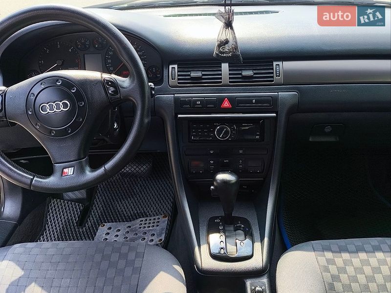Универсал Audi A6 1999 в Любаре