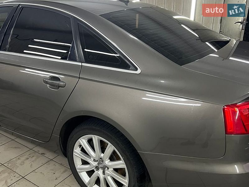 Седан Audi A6 2013 в Терновке