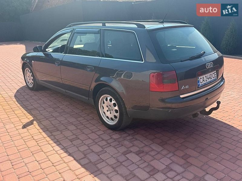 Универсал Audi A6 2000 в Жашкове